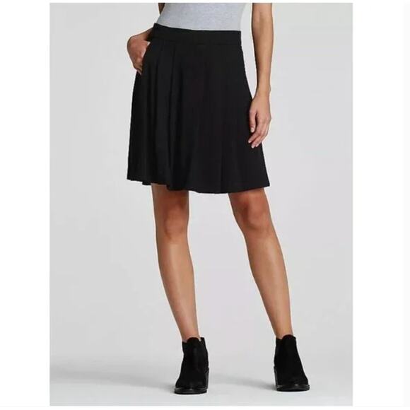 Eileen Fisher Pleated Pull On Skirt L Black Stretch Jersey Knit Capsule Travel - Picture 1 of 6